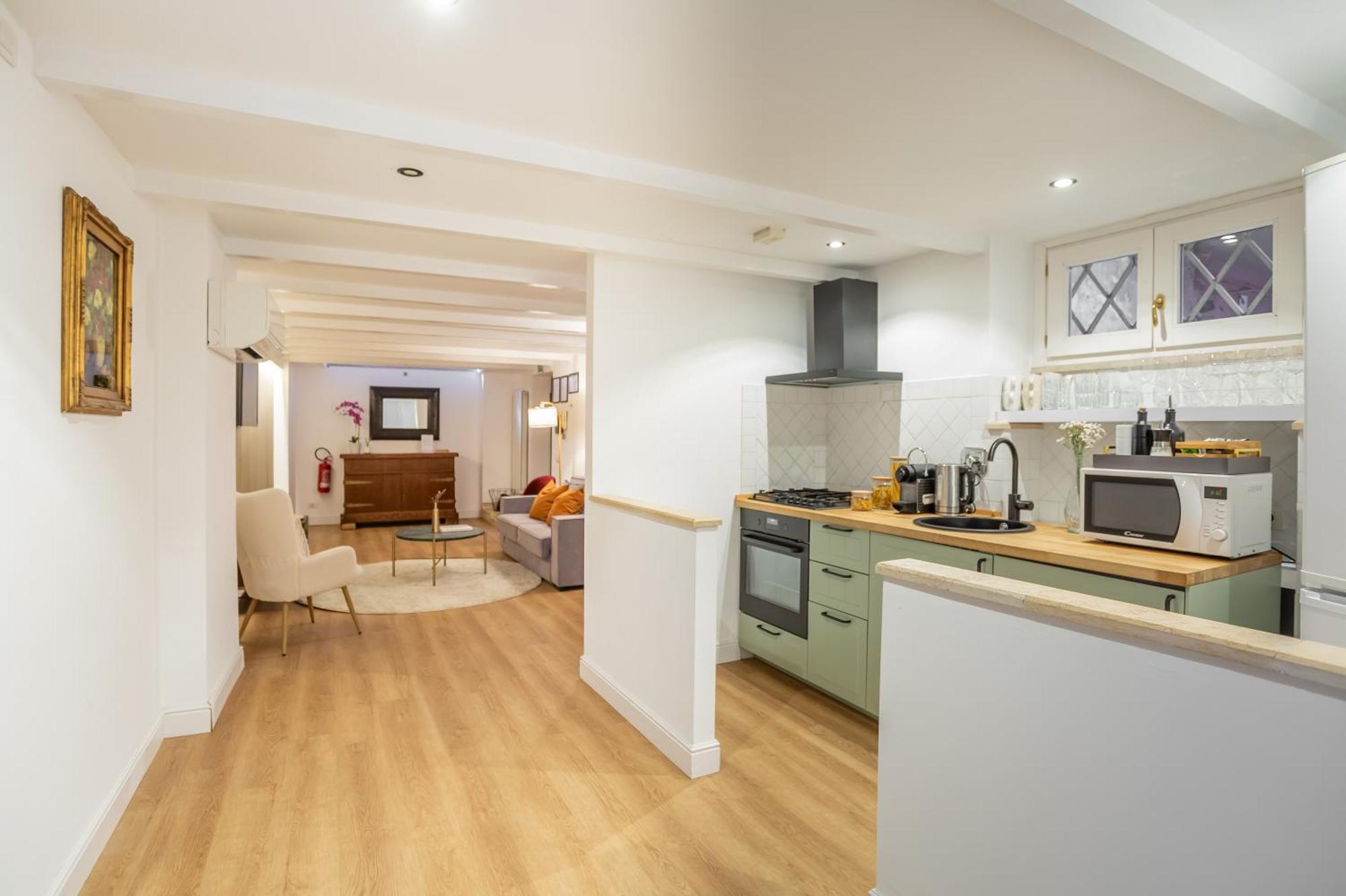 Daplace - Iris Apartment Rom Eksteriør billede